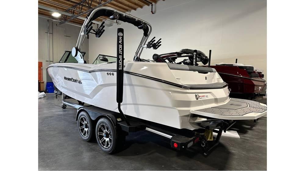 2023 MasterCraft NXT24