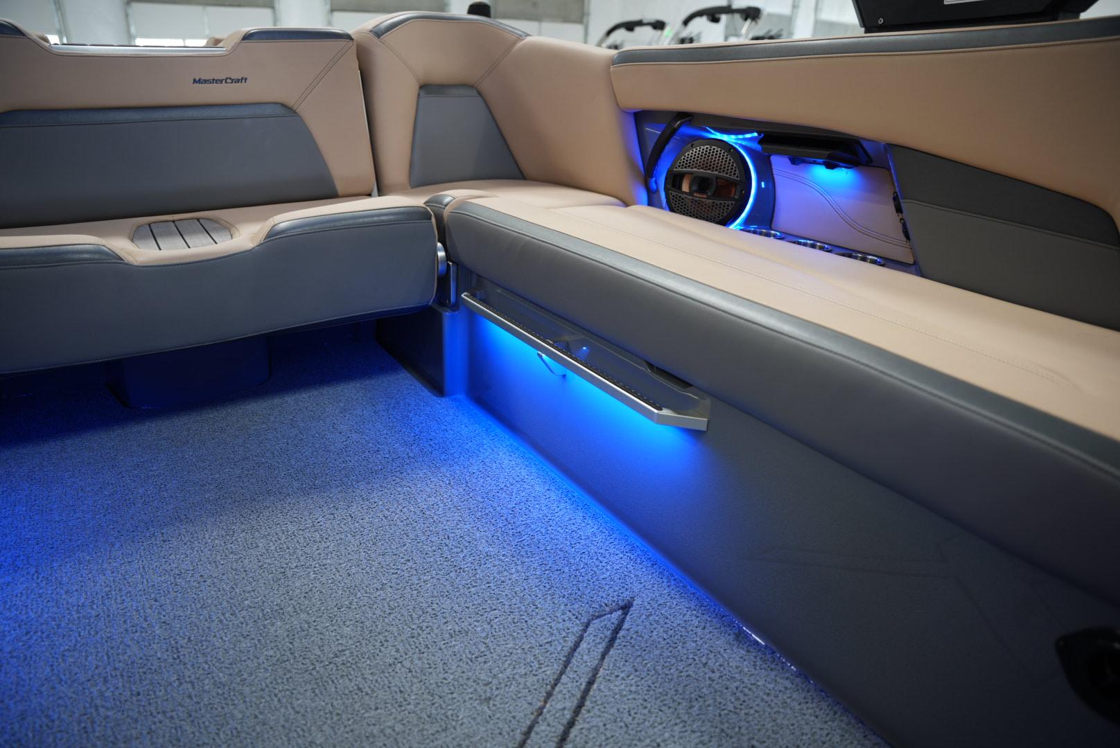 2023 MasterCraft XstarS 6.2L Supercharged &#8211; only 185 hours!