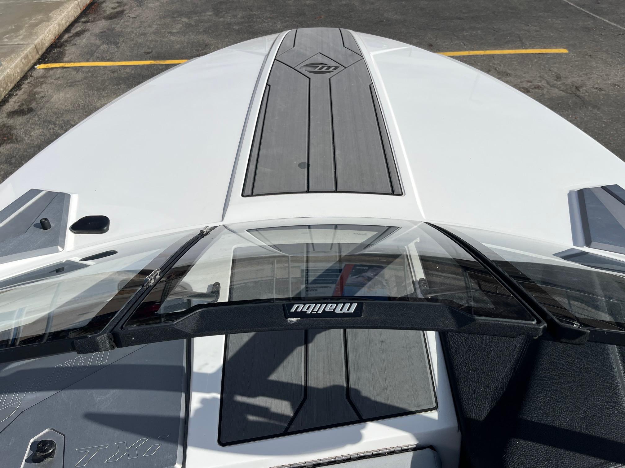 2024 Malibu Response TXi MO CB DEMO