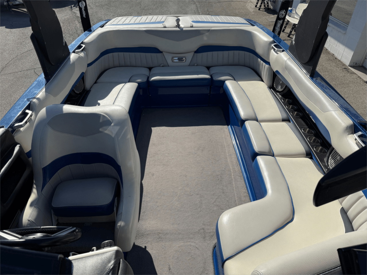 2015 Malibu Wakesetter 24 MXZ