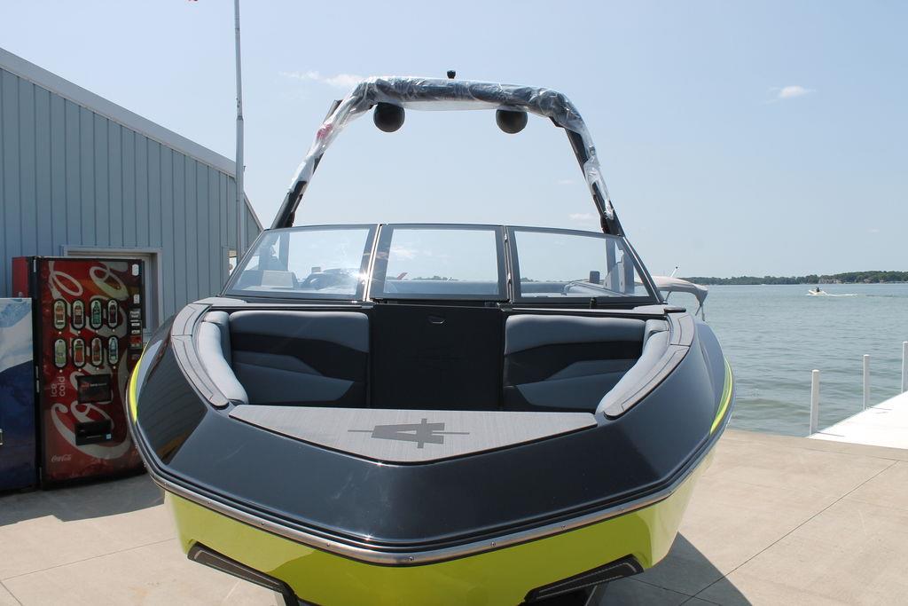 2024 Axis Wake Research T220