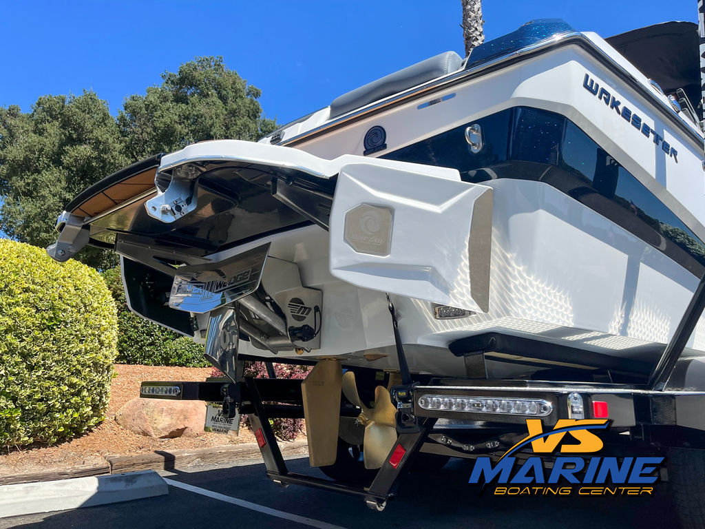 2024 Malibu Boats 25 LSV