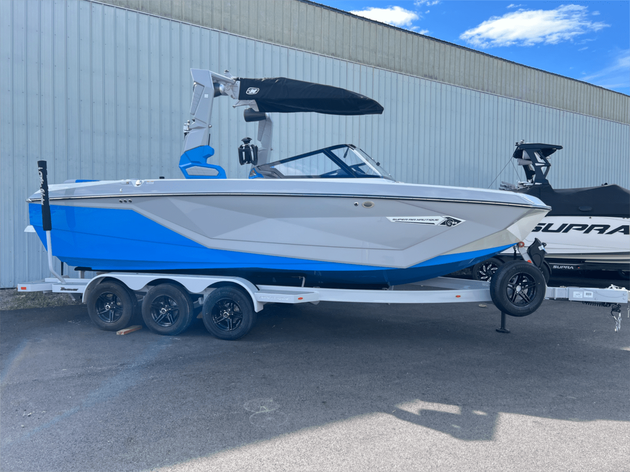 boat.Title