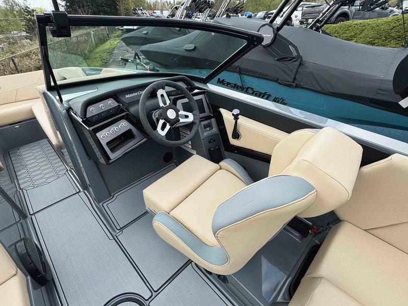 NEW 2024 MasterCraft NXT24