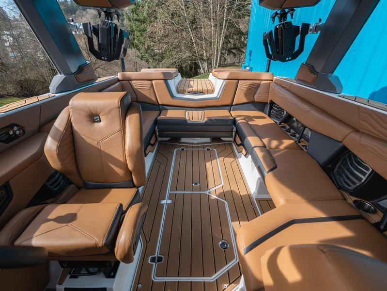 2025 Nautique G23
