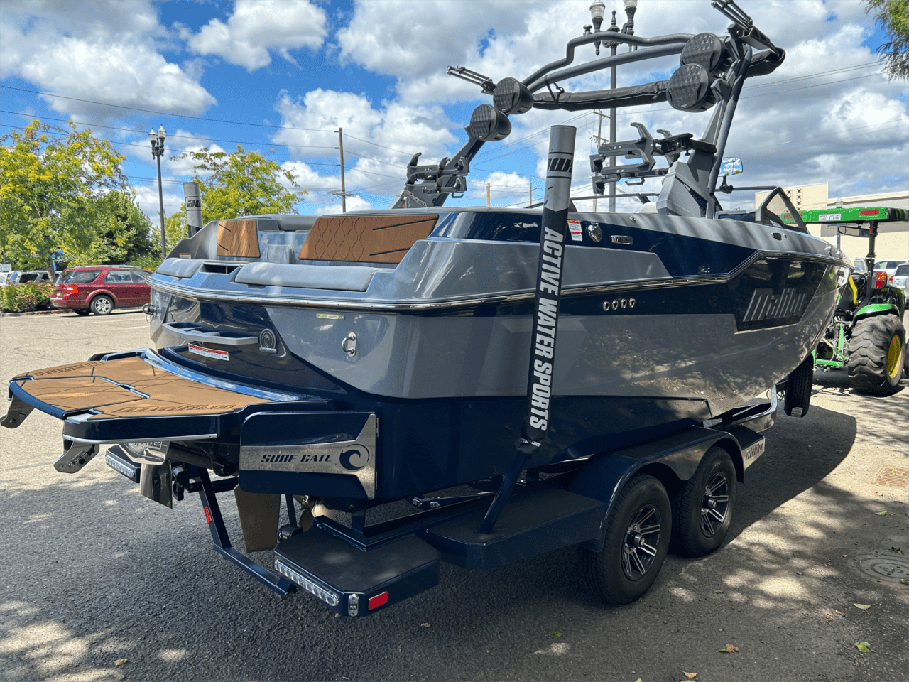 2024 Malibu M220 – Low Hours!