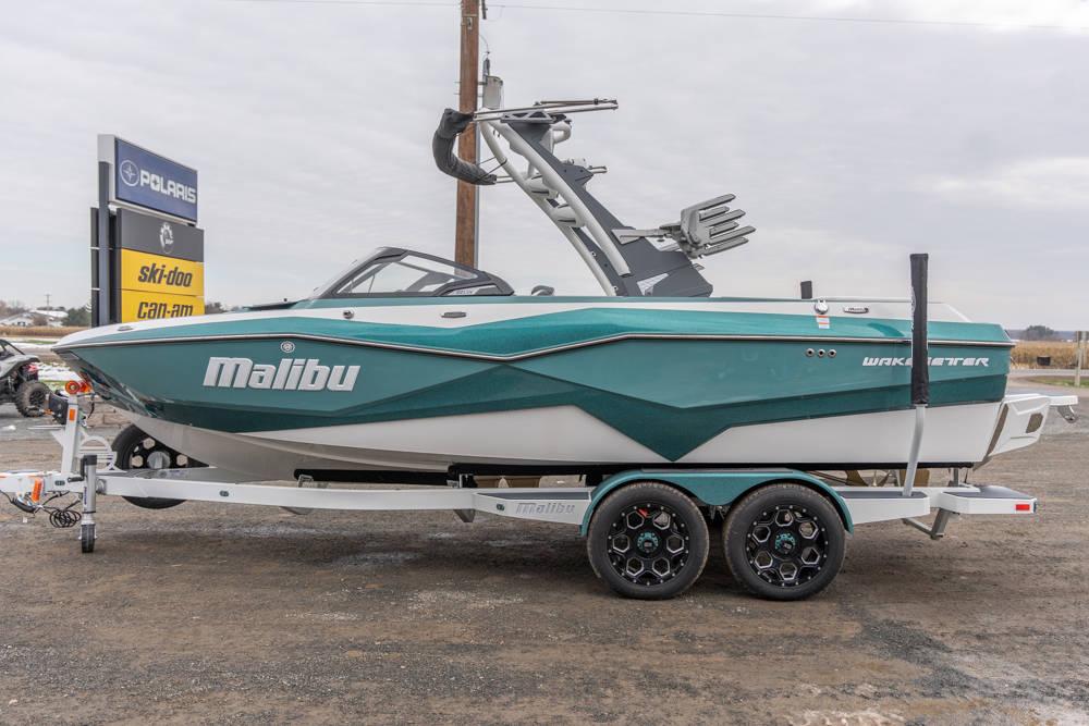 2024 Malibu Boats 22 LSV