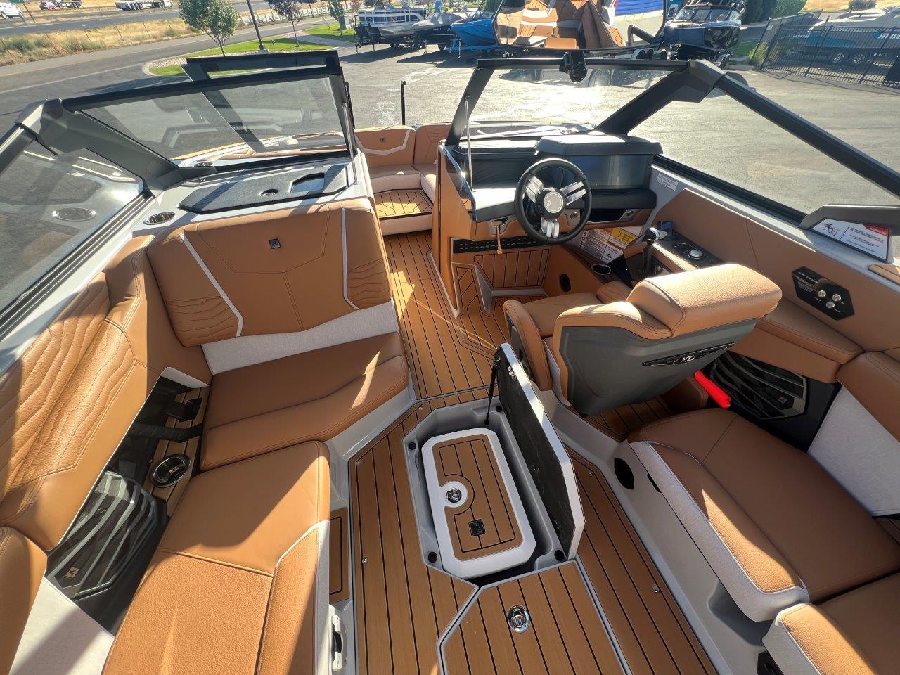 2025 Nautique G23