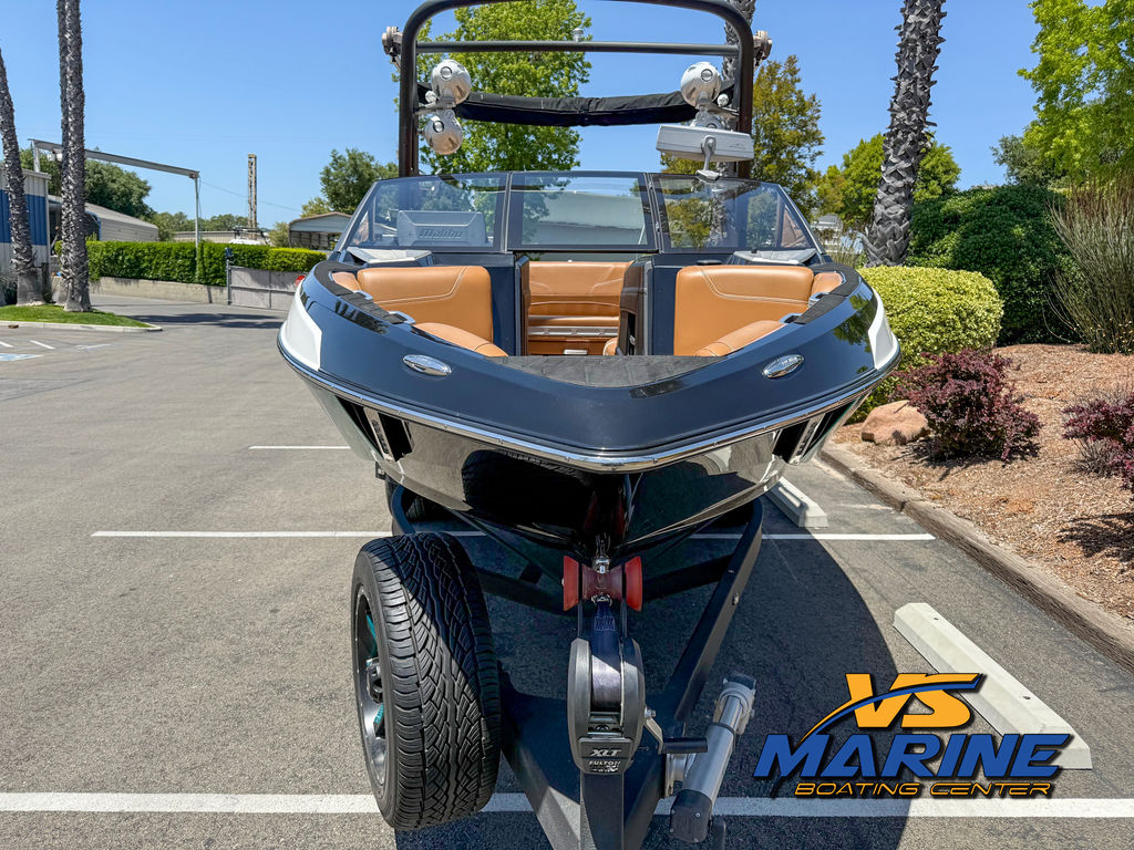 2019 Malibu Boats 22 LSV