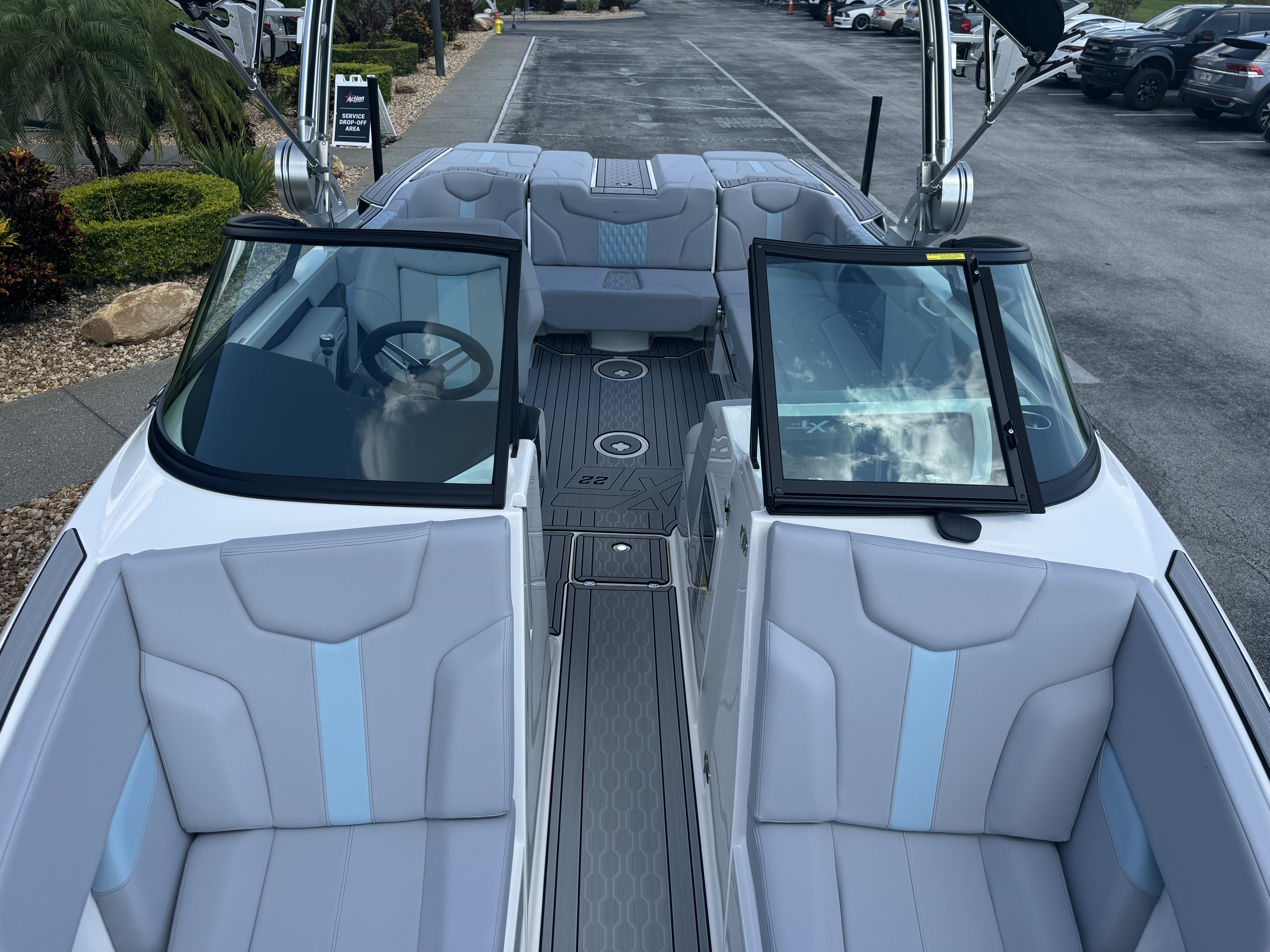 2025 MasterCraft XT22