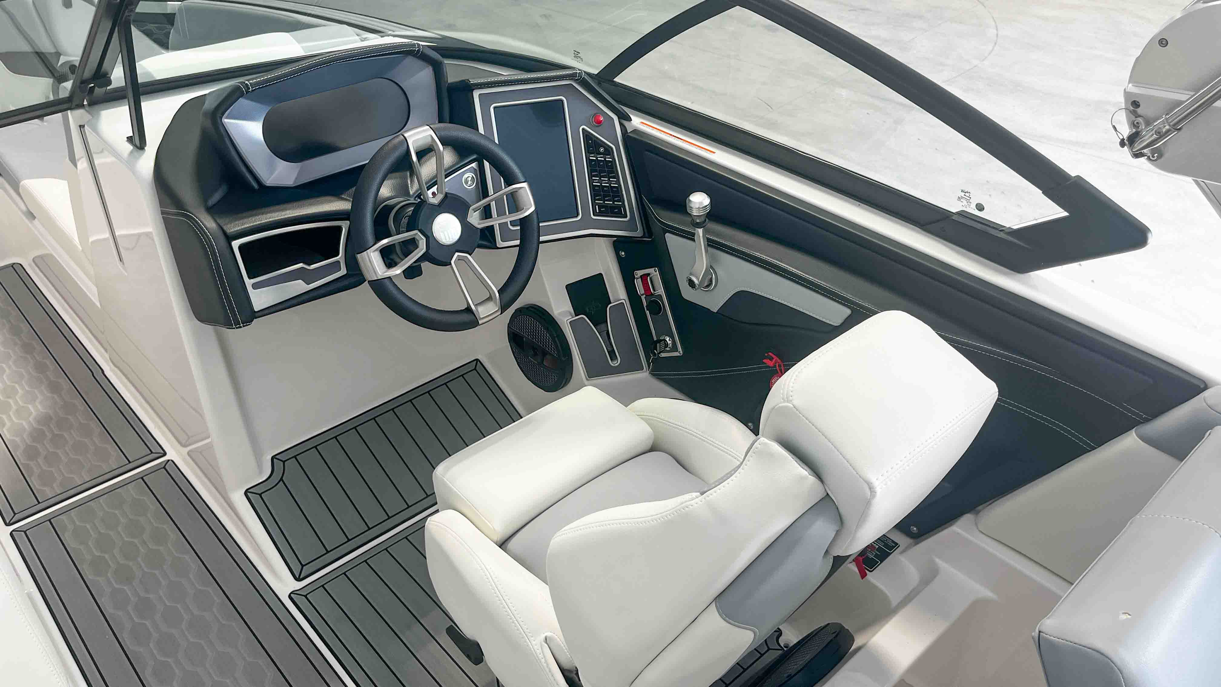 2024 Mastercraft XT25