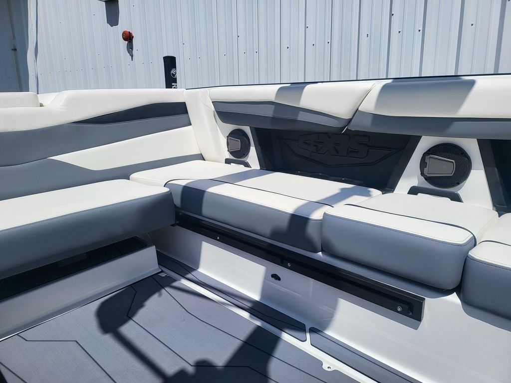 2025 Axis Wake Research A245