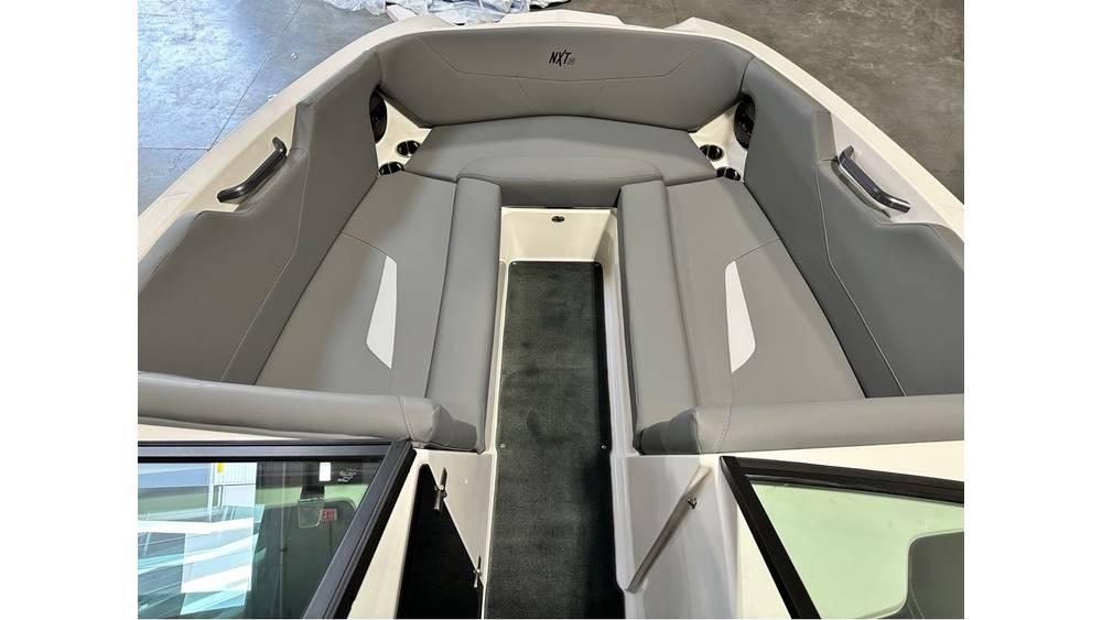 2023 MasterCraft NXT24