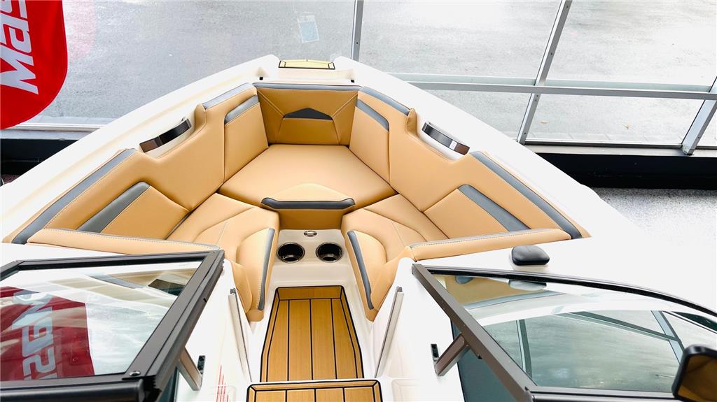 boat.Title