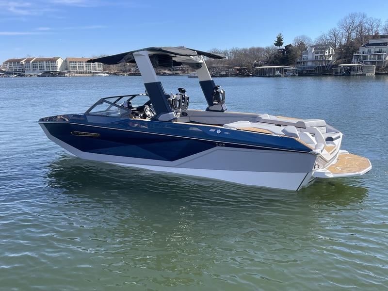 2025 Nautique G25