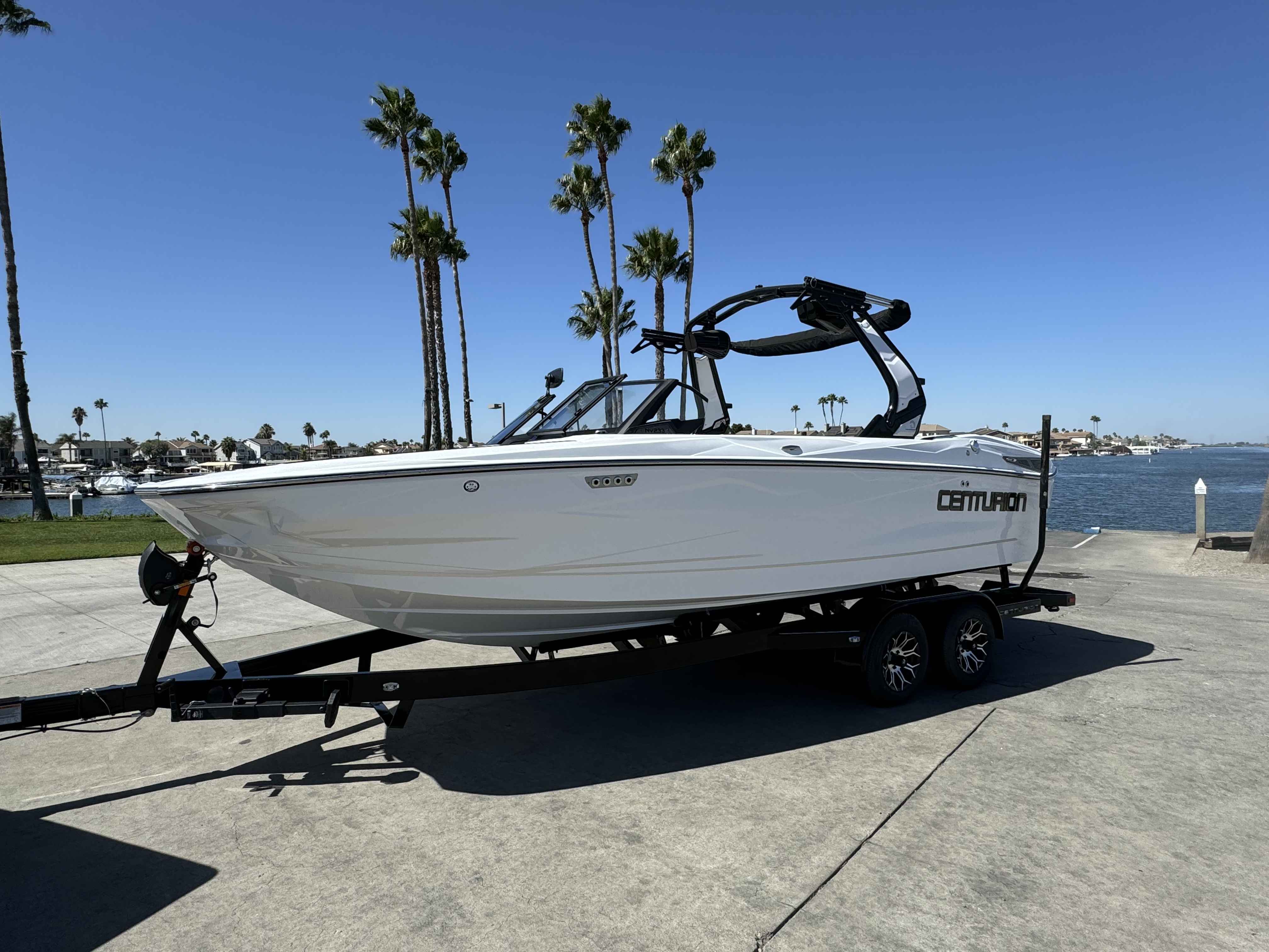 boat.Title
