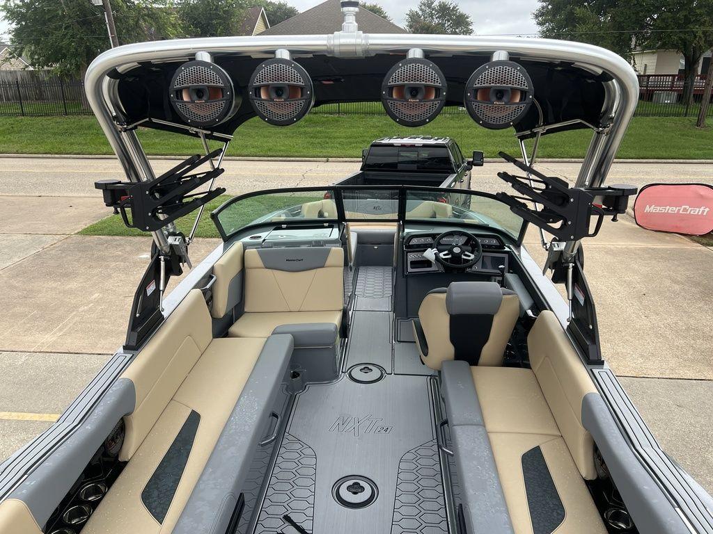 2025 MasterCraft NXT24