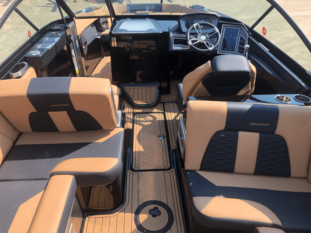 2023 Mastercraft X26 Fully Loaded &amp; ONLY 157 HOURS SOLD!!