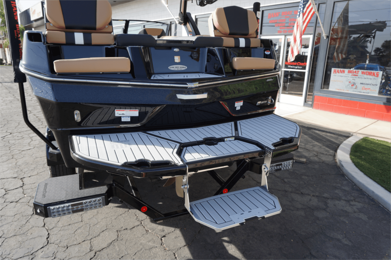 2025 MasterCraft XT23