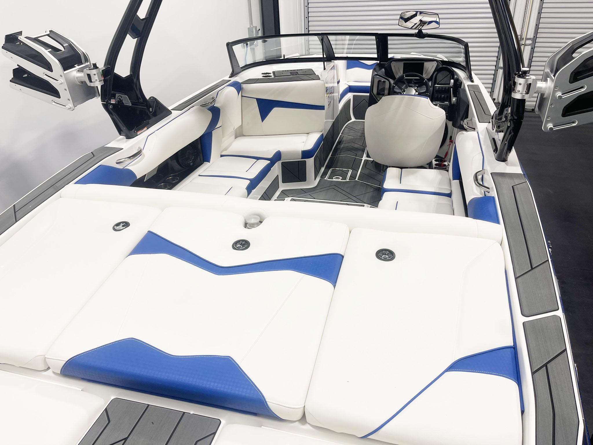 2025 Supreme S220