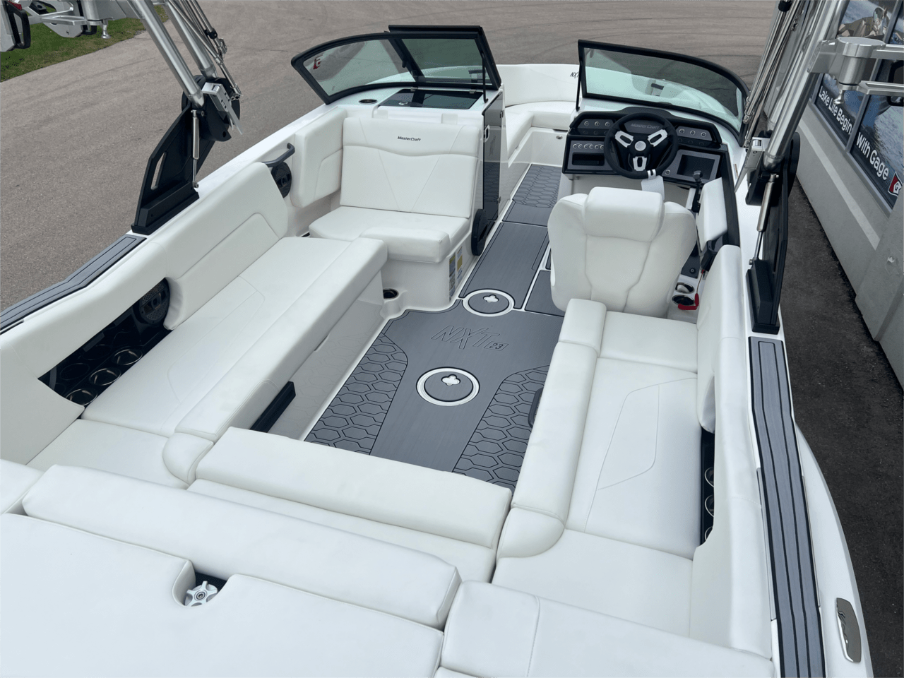 2024 MasterCraft NXT23