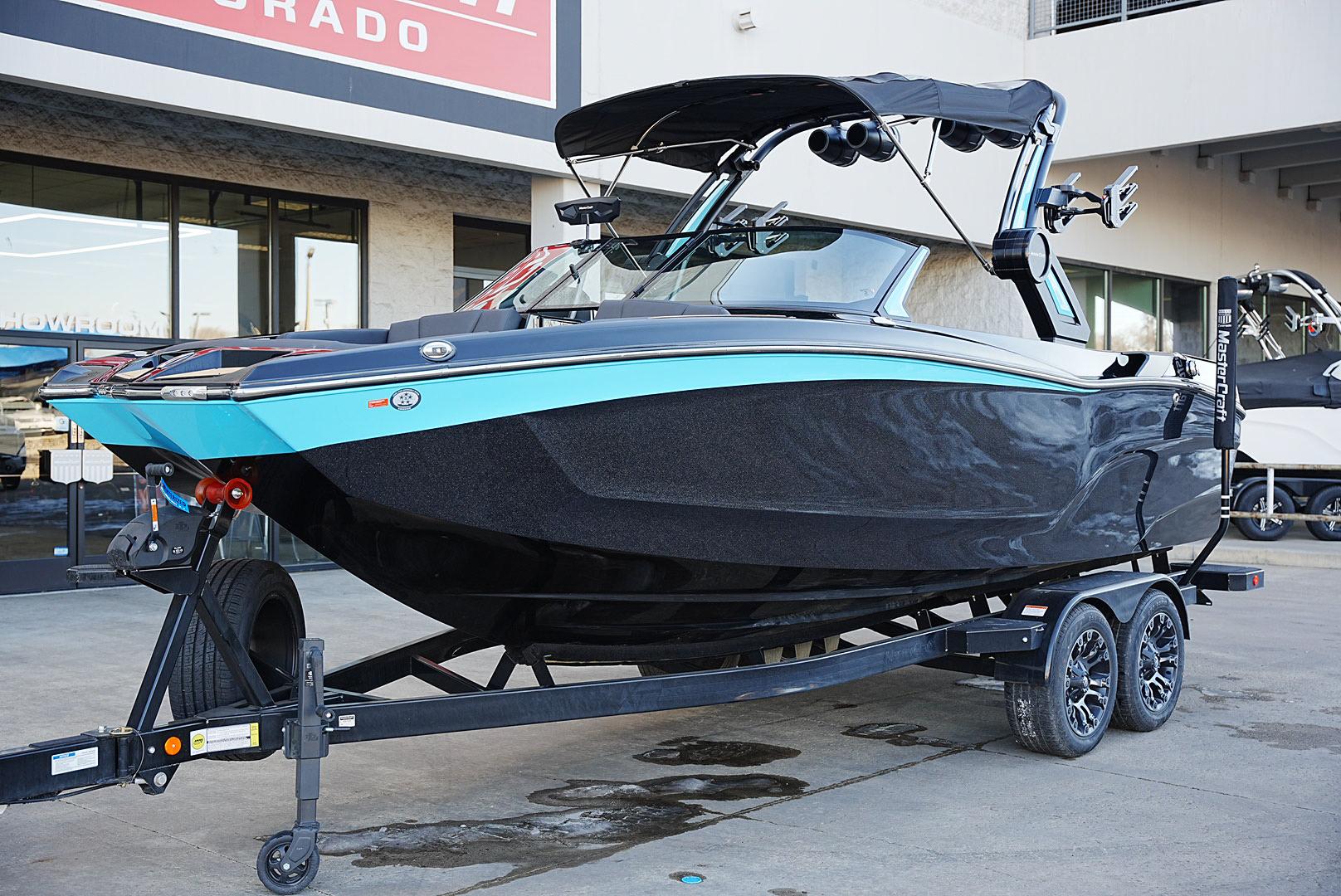 2024 MasterCraft XT22 &#8211; DEMO DISCOUNT! Fully Loaded!