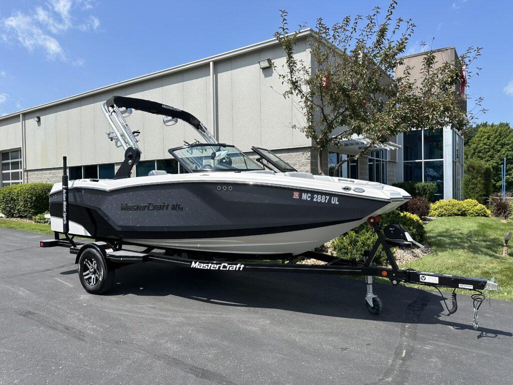 boat.Title