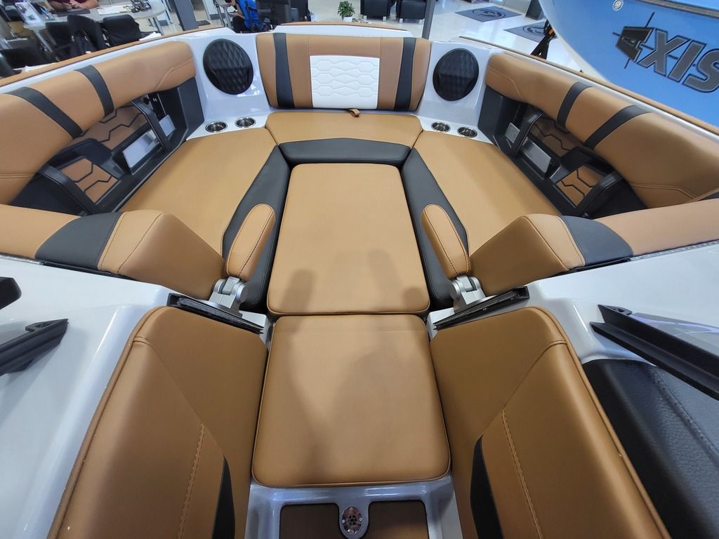 2024 Malibu Boats 23 MXZ