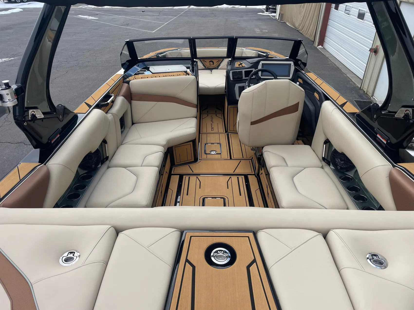 2025 Centurion Nv233