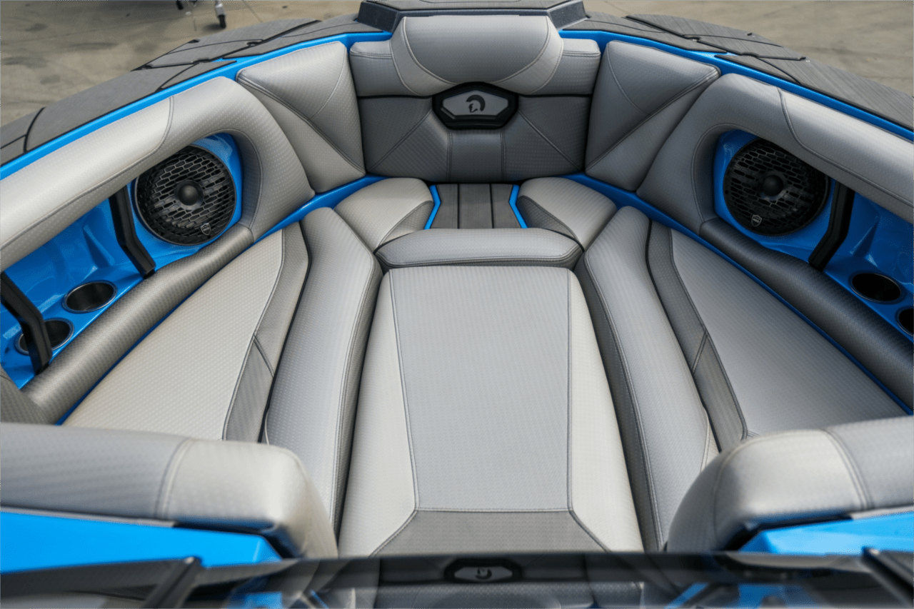 2022 CENTURION RI230