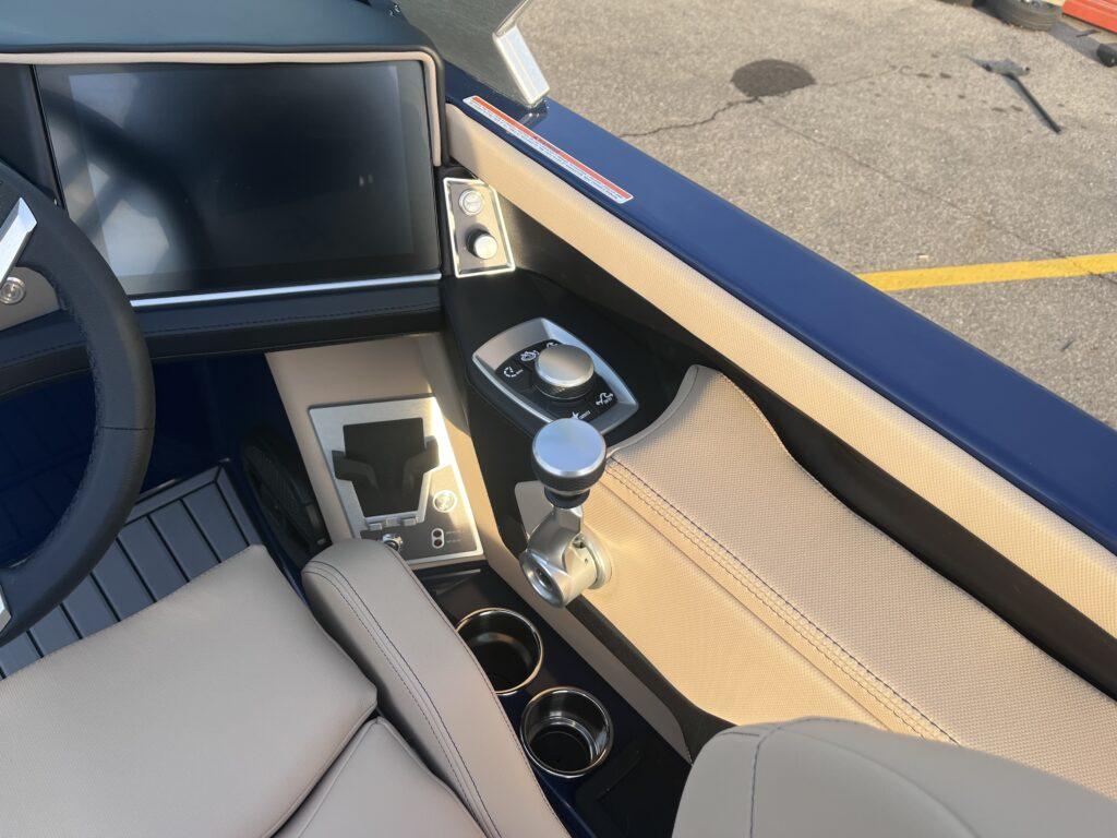 2025 MasterCraft XT24