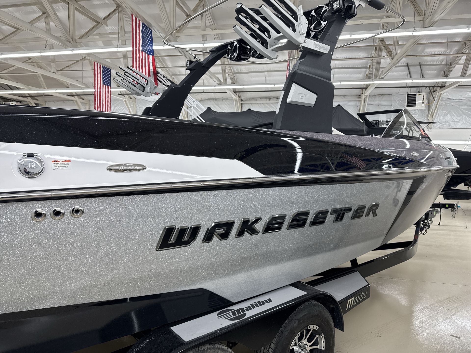 2016 Malibu 25LSV