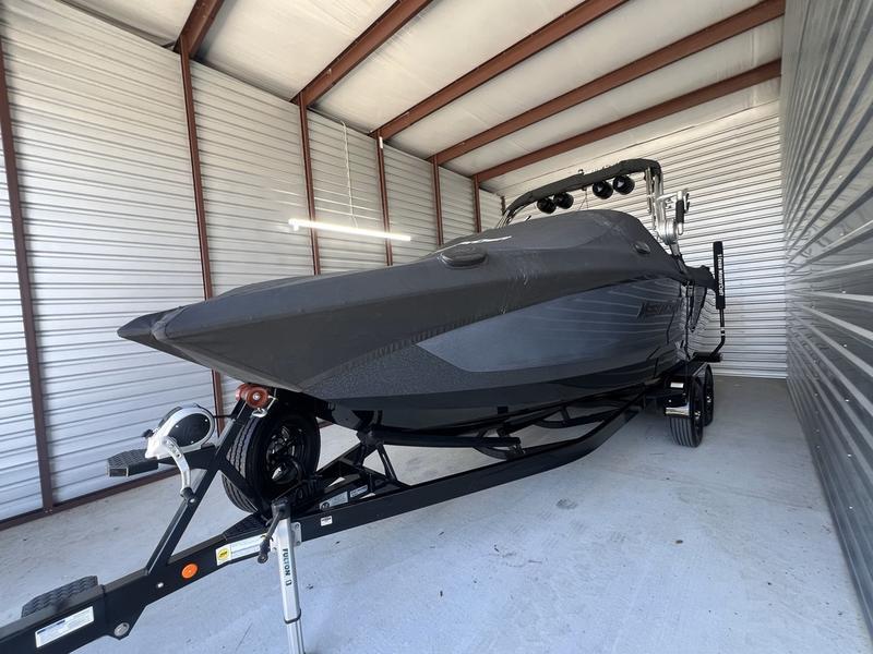 2021 MasterCraft X24