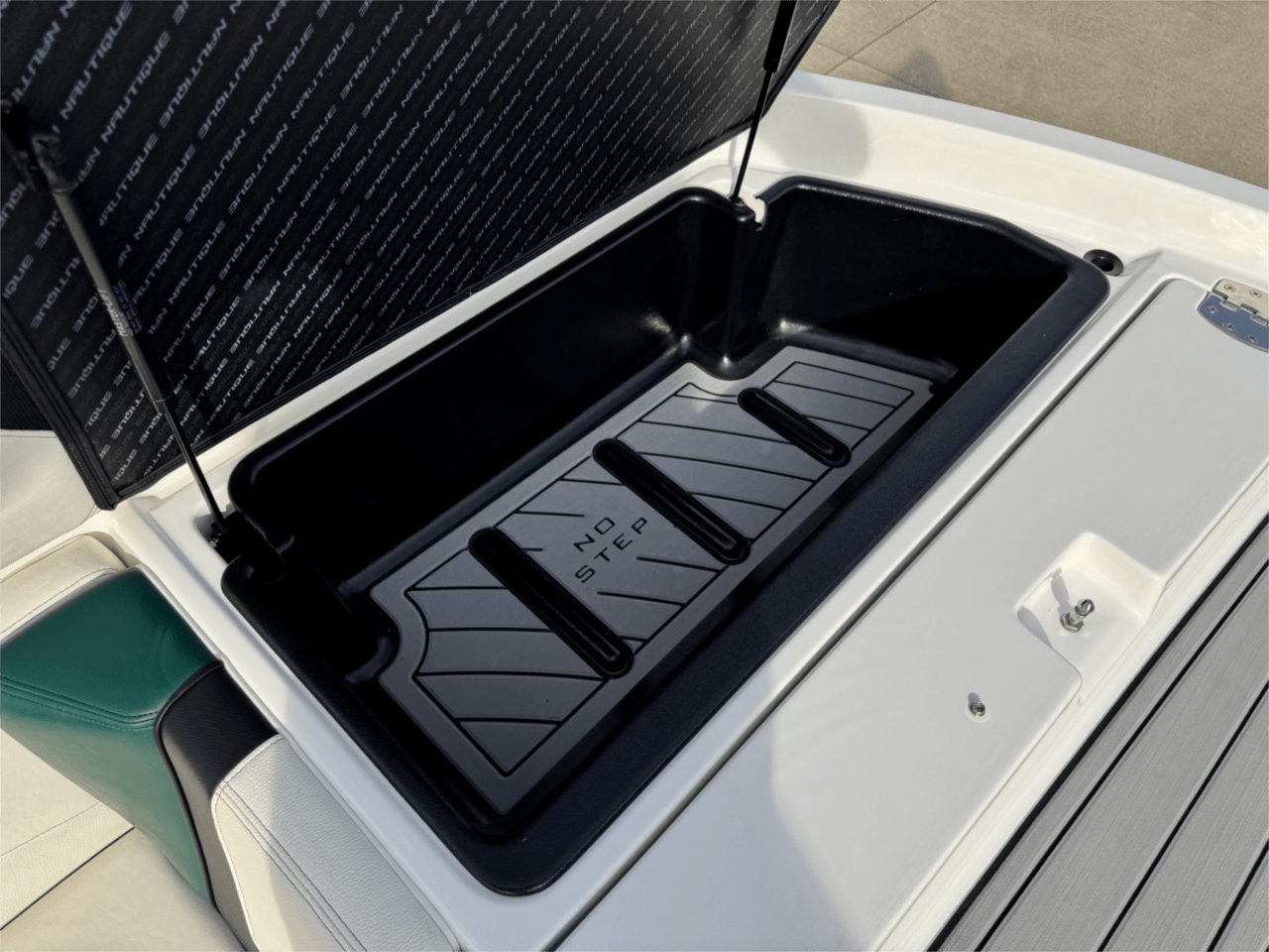2020 Super Air Nautique 230