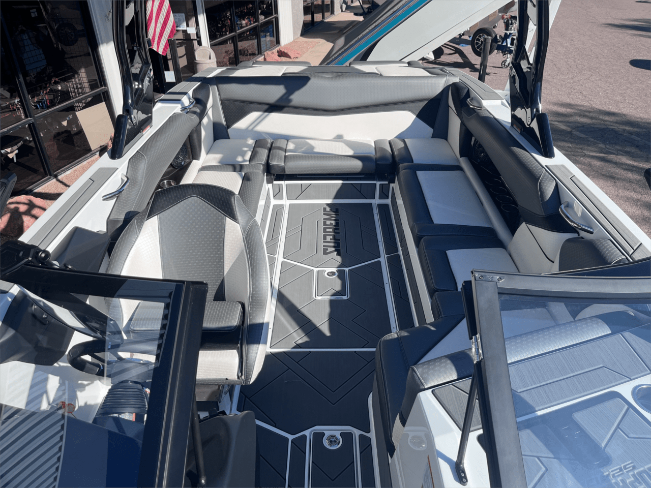 2025 Supreme S240