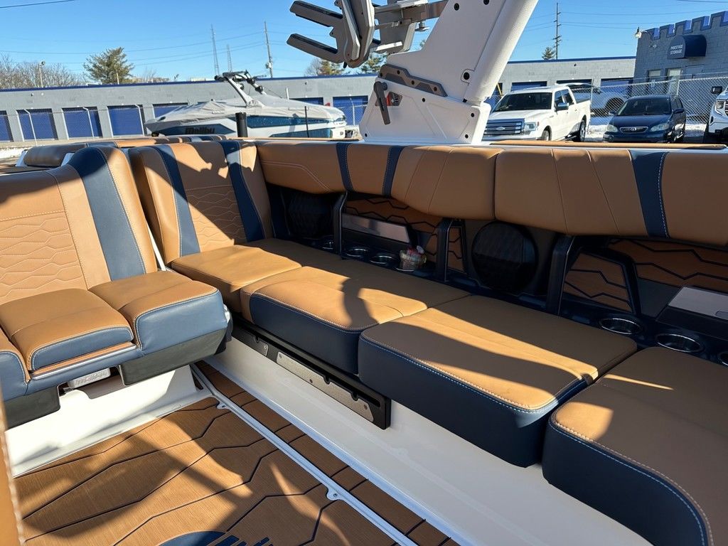 2025 Malibu Boats 23 MXZ