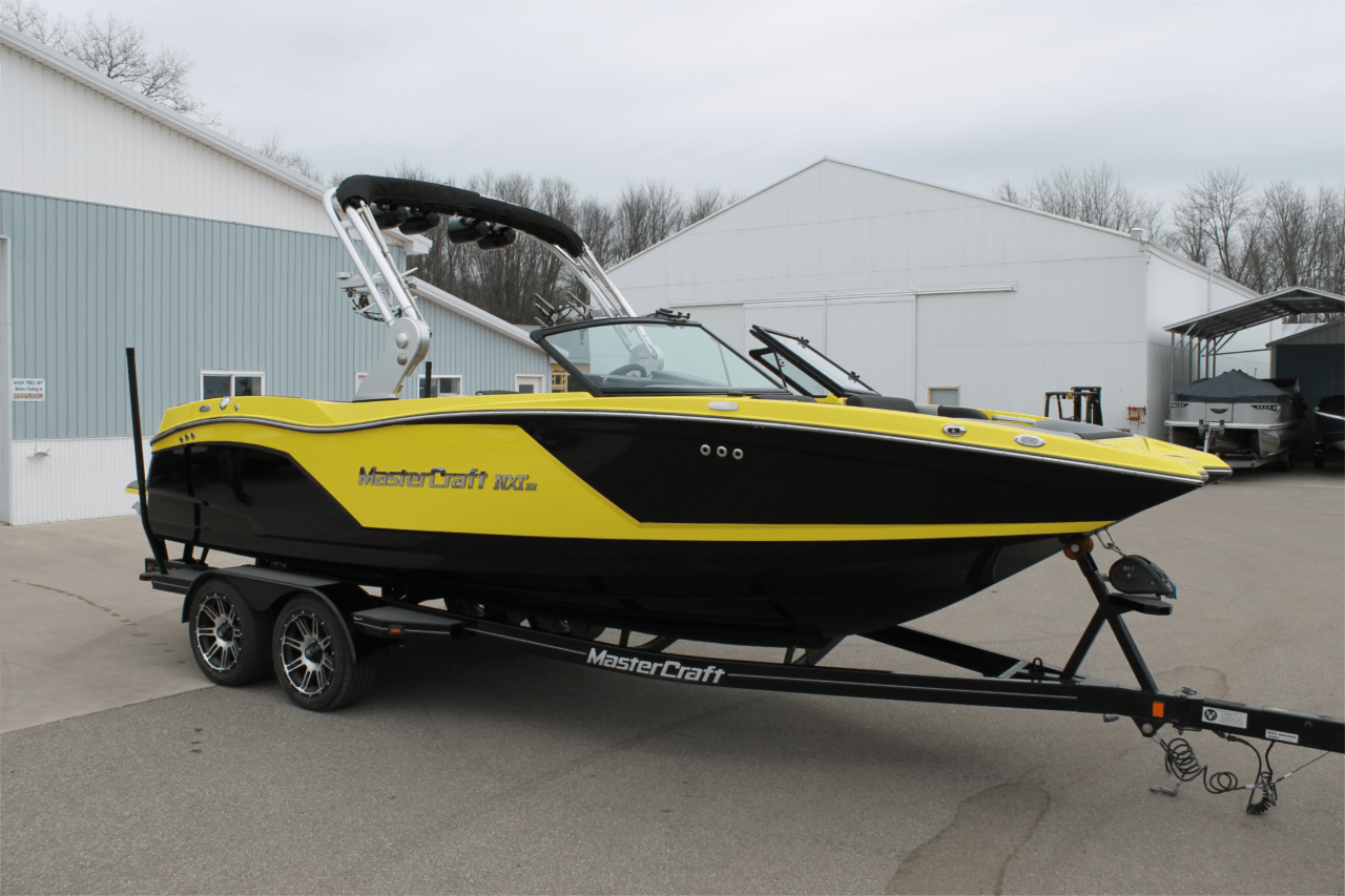 2018 MASTERCRAFTNXT22 50TH ANN. EDITION VERY CLEAN