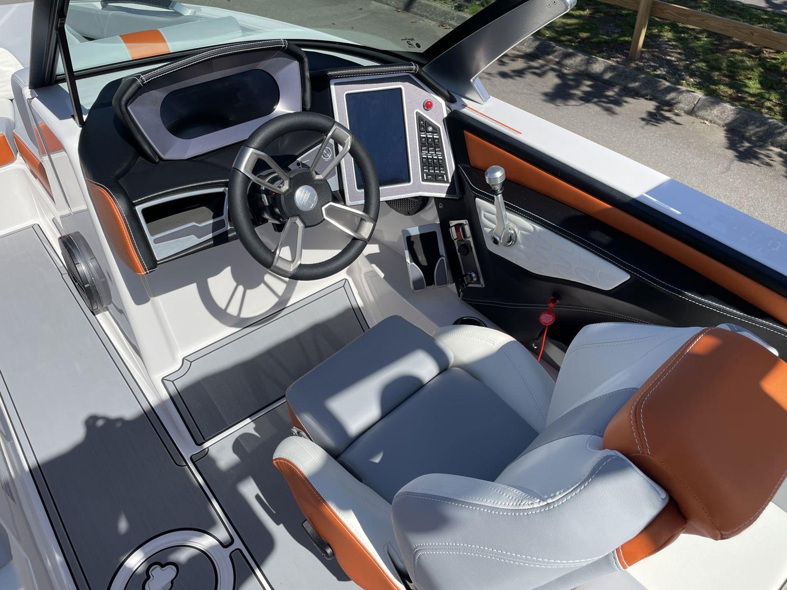 2024 MasterCraft X22