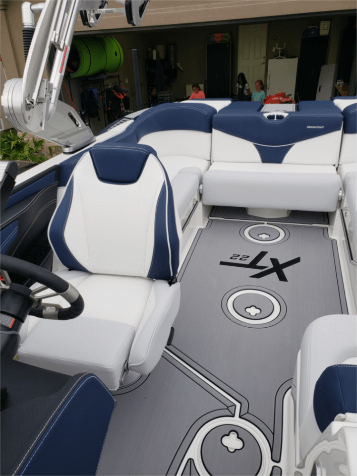 Mastercraft XT22 Mint Condition Loaded