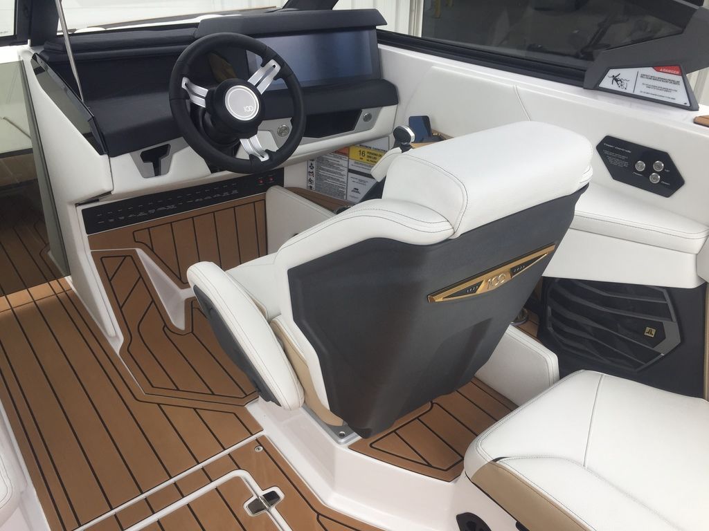 2025 Nautique Super Air Nautique G23