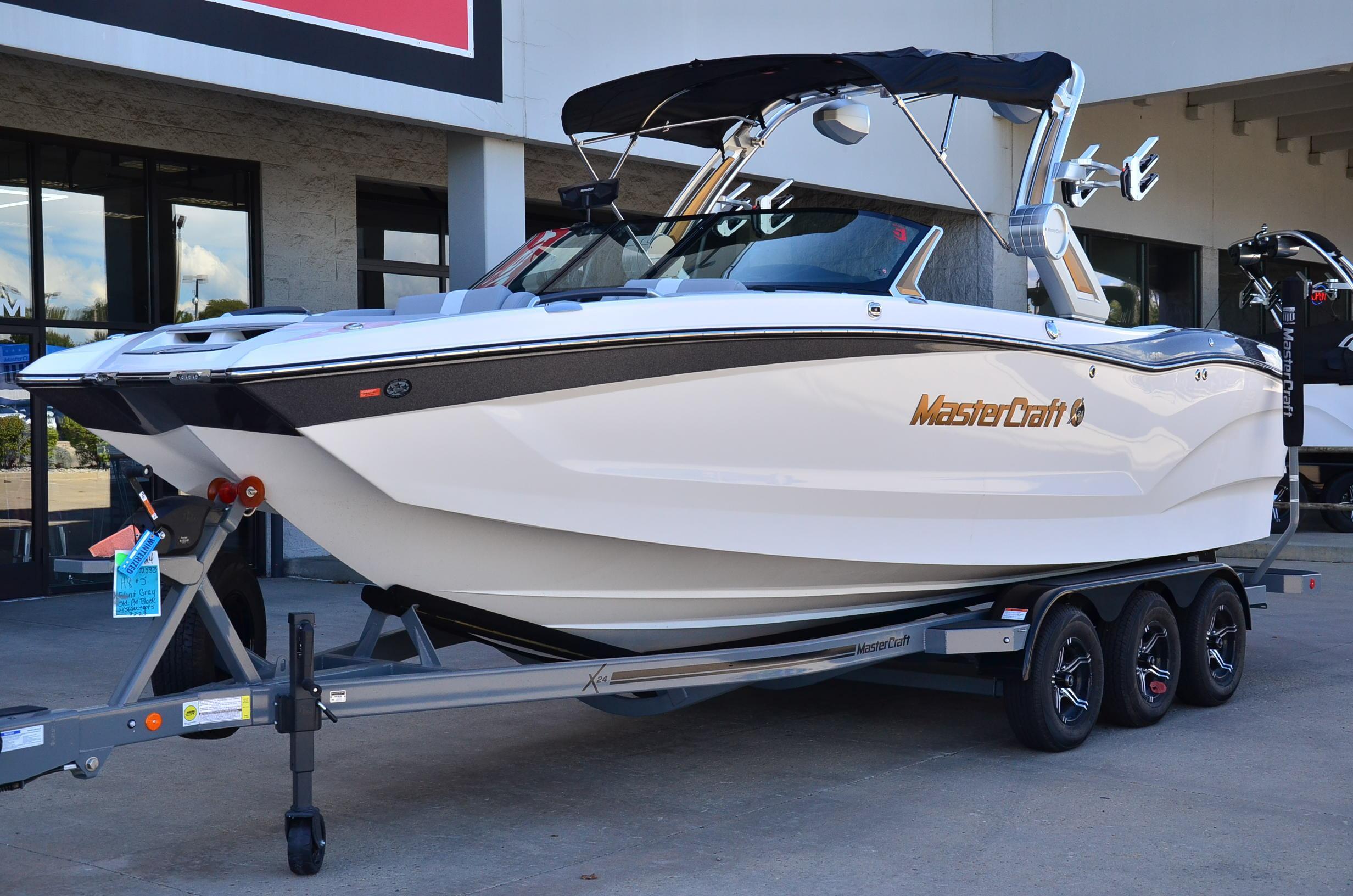 2024 MasterCraft X24 w/ 6.2 Ilmor SuperCharged Engine! 2024 Model Year End Closeout!