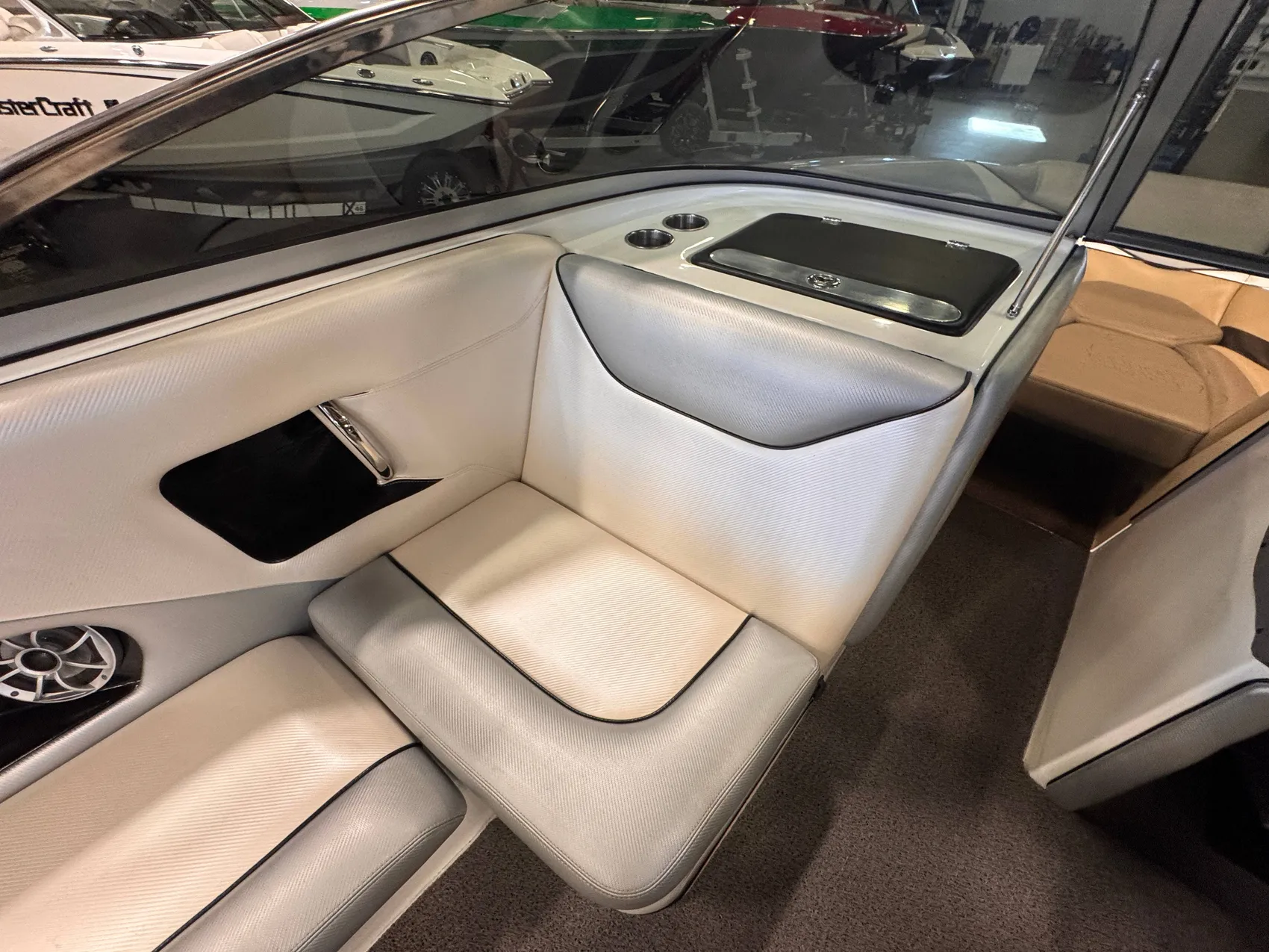 2015 SUPREME S226