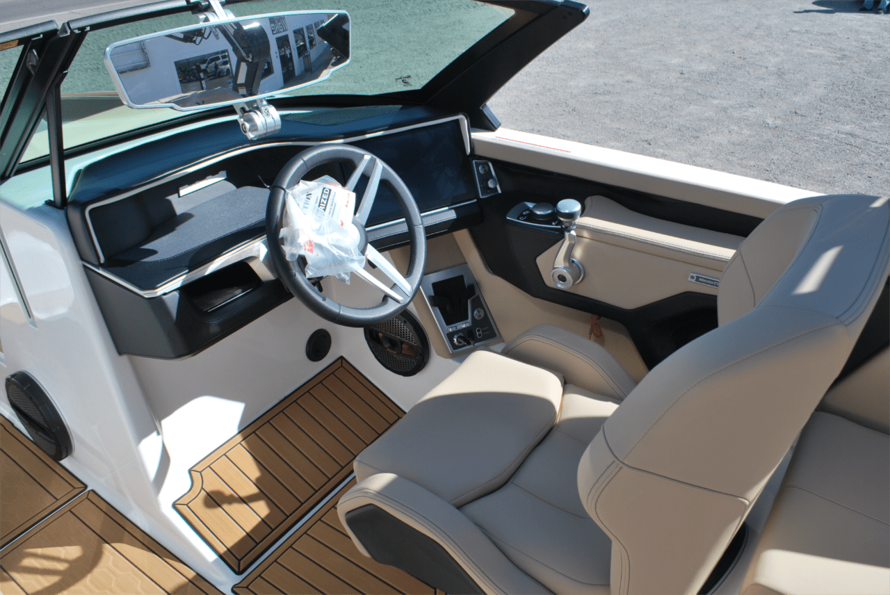 2025 MasterCraft XT25