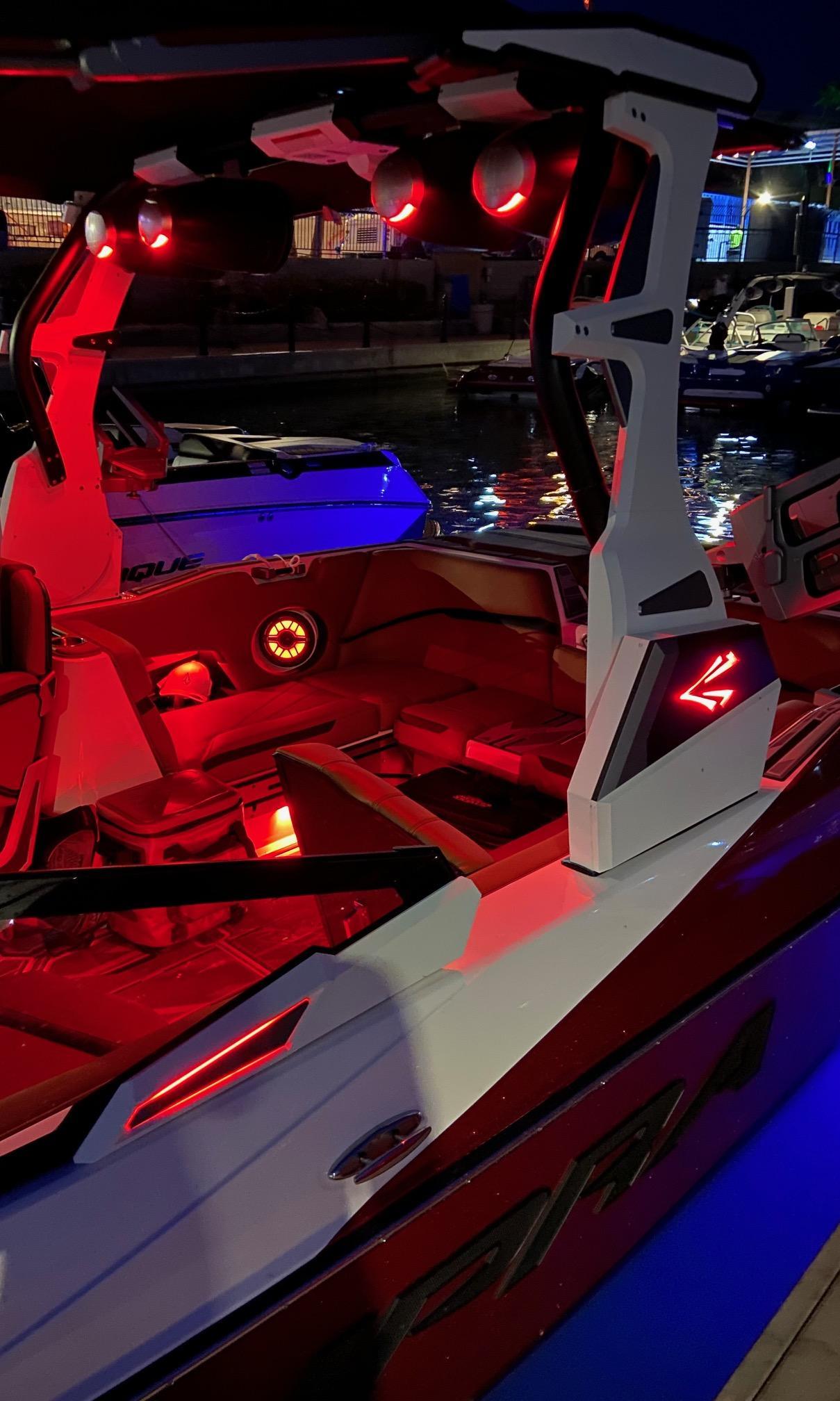2022 Supra SL 23.5 ft