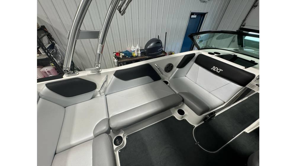 2015 MasterCraft NXT20 – Excellent Condition, Loaded with Upgrades