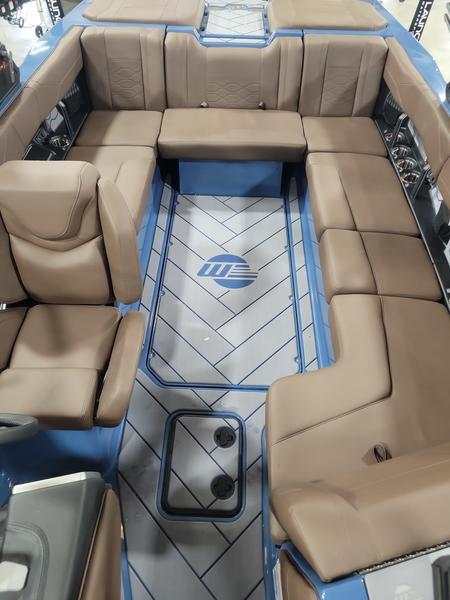2024 Malibu 23 LSV