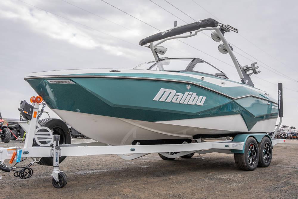 2024 Malibu Boats 22 LSV