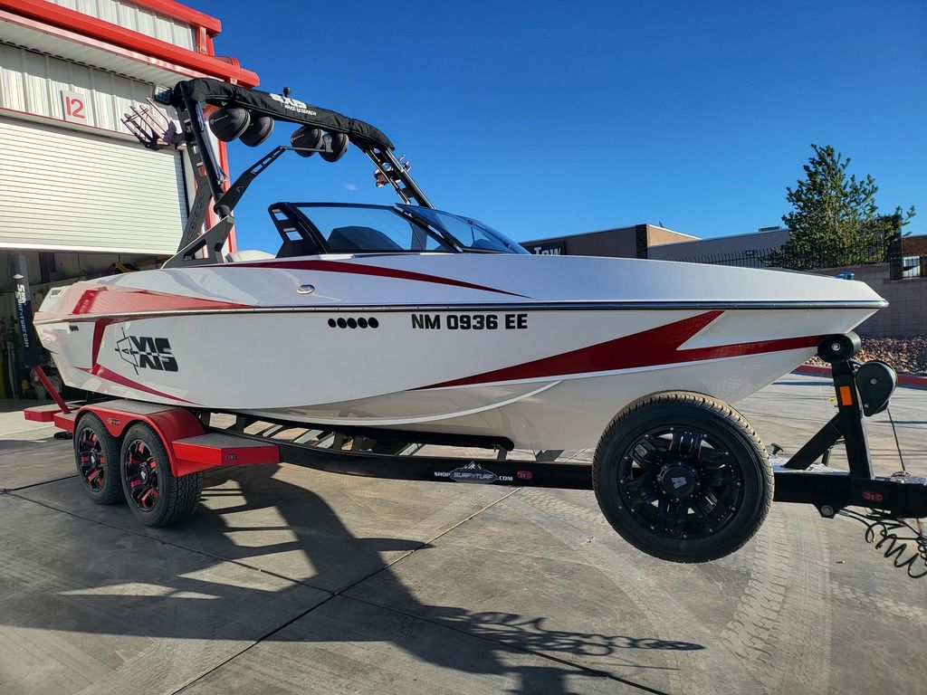 2017 Axis Wake Research T22