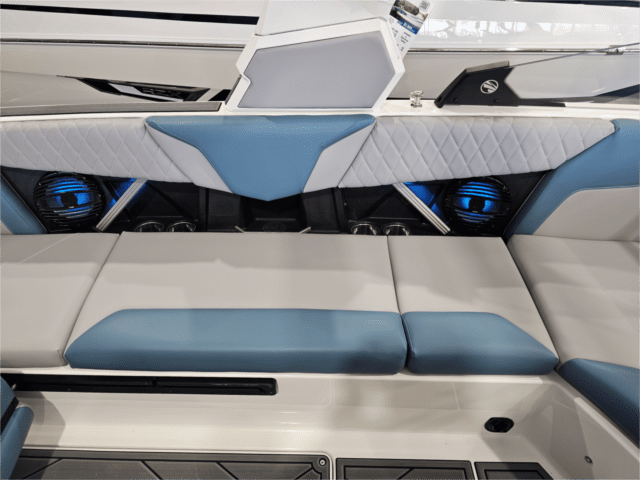 2024 Tige Z3 Surf Boat