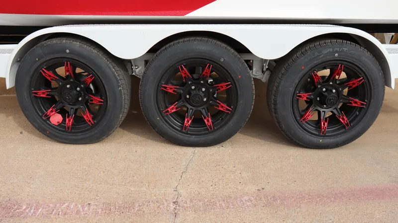 2025 MALIBU WAKESETTER 25 LSV